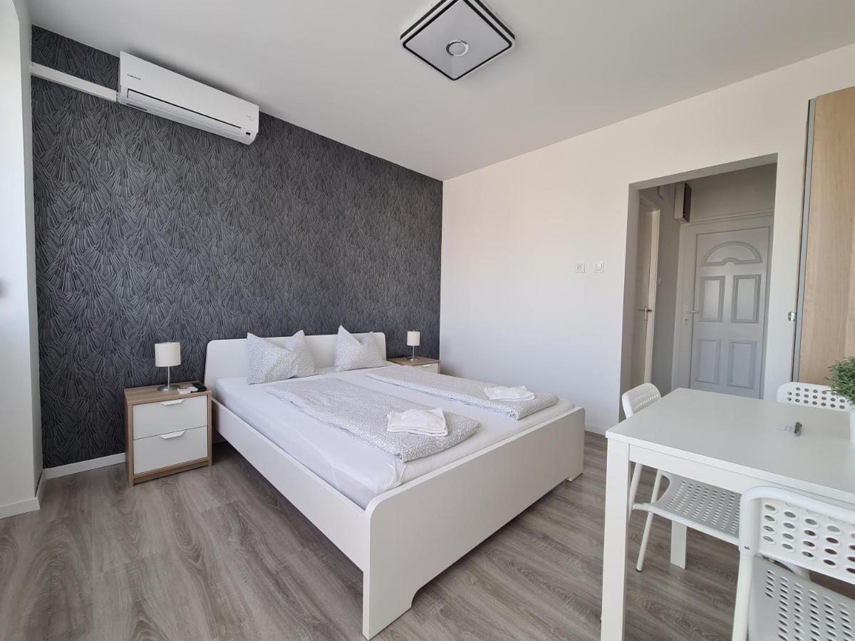 Surman Apartmanok Siofok Ngoại thất bức ảnh