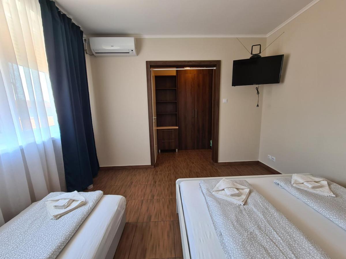 Surman Apartmanok Siofok Ngoại thất bức ảnh