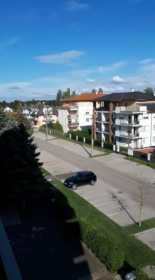 Surman Apartmanok Siofok Ngoại thất bức ảnh
